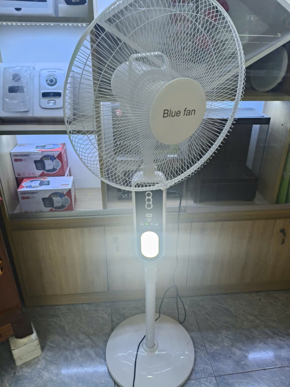 Quạt Năng Lượng Mặt Trời BLUE SOLAR FAN LD-8016 – Giải Pháp Làm Mát Tiết Kiệm Khi Mất Điện - Ảnh 4